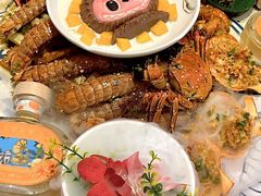 -松哥油焖大虾.小龙虾.黑鸭煲(海岸城店)