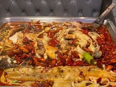 -鸣记脆皮烤鱼·海鲜烤鱼(三八广场店)