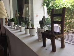 露天位-彳亍咖啡·这里(水湾路店)