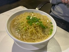 -香港新发烧腊茶餐厅(水围店)