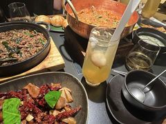 -Ameigo梅果·云贵川bistro(长宁来福士店)