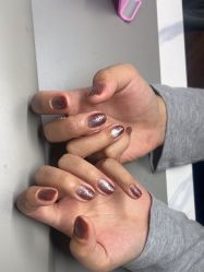 -小黑瓶美甲美睫