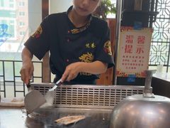 -悦巷海鲜自助铁板烧(秦皇东大街店)