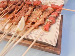 -刘姐啤酒鱼民族演艺餐厅(西街总店)