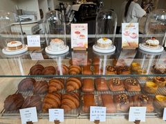 -VERIE BAKEHOUSE