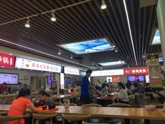 -王府井奥莱临潼小镇(临潼店)