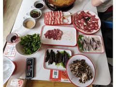 -毛辣果·贵州红酸汤牛肉火锅(西单店)
