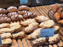 -Dough&Joe团憩(瑞虹天地月亮湾店)