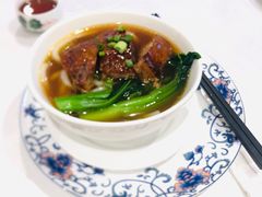 -景月阁空中食府(希尔顿酒店)