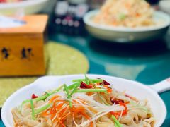 油泼百叶-叶派龙虾•招牌香辣蟹·海鲜(中海国际店)