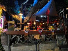 -城墙外BAR
