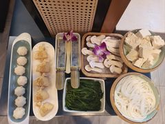 -鲜念蒸汽石锅鱼(红山6979店)
