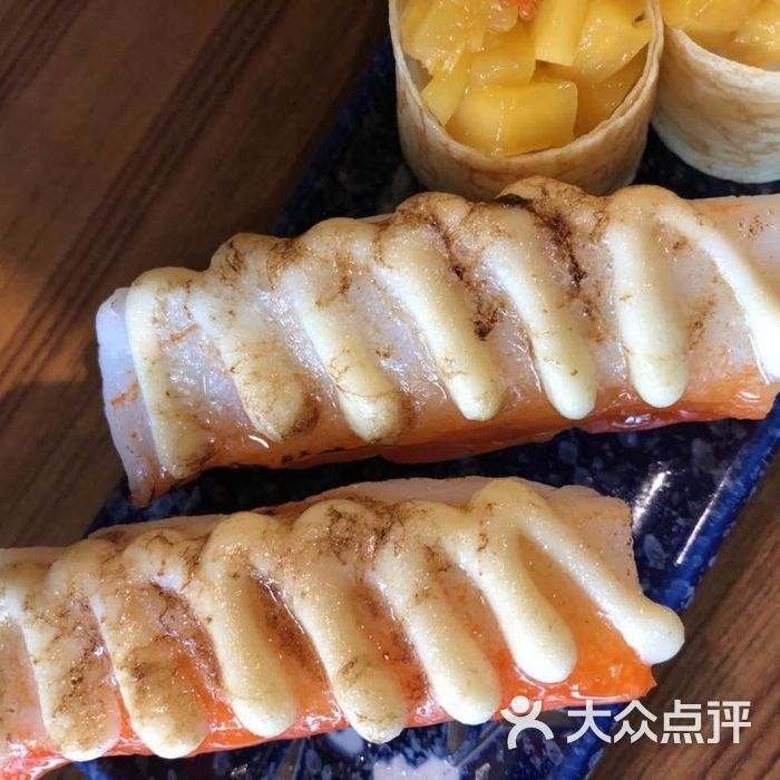 町町屋日式料理火炙帝王蟹柳寿司图片