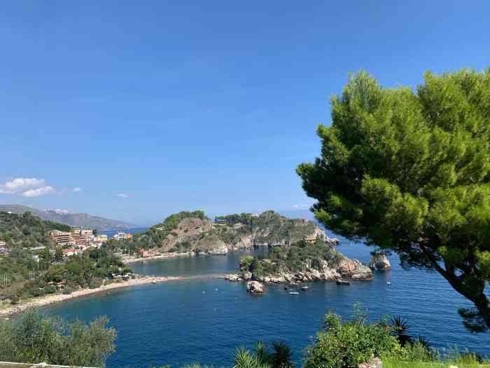 贝拉岛-"陶尔米纳小镇上必须打卡的一个景点,就是个."-大众点评移动版