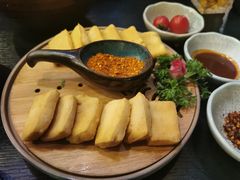 毕节爆浆小豆腐-山石榴·贵州菜(丰盛里店)