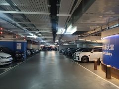 -兴业太古汇·停车场