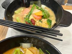 -吕阿婆骨汤麻辣烫(云岗店)
