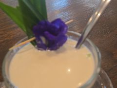 -Chom Cafe and Restaurant