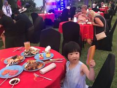-亚龙湾喜来登·美景台大堂吧