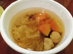 木瓜银耳炖冰糖-其灵紫砂煲仔饭(富莲大厦店)