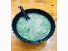 -志权牛肉面(灵山路店)