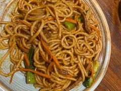 牛肉炒米线-滇越乘象云南餐厅(次渠店)