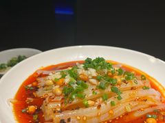 -野山舂·贵州现舂酸汤火锅(鸿通城店)