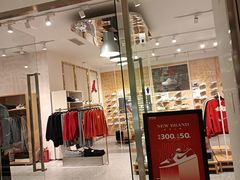 -玲婧胡同·生日蛋糕·餐厅(嘉里城店)