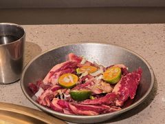 青柠烧肉汁现切牛肋条-蚂蚁洞烤肉·大本营(深圳壹方城店)