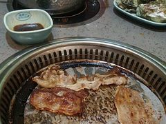 -金滏山烤肉·海鲜·火锅自助餐厅(襄阳万达店)