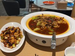-渝信川菜 · 川味家常菜(财富购物中心店)