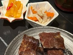 -山川小町·极番烧肉(新地假日广场店)
