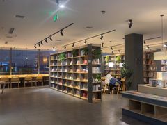 -魔方城市书房(中街益田店)