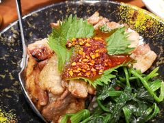 炭烤猪五花肉盖饭-热血兄弟·炭火烤肉(融侨中心店)