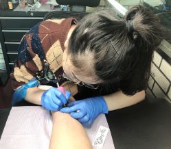 -明星刺青·洗纹身