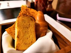 餐前面包-罗宾斯牛排馆(重庆丽晶酒店)