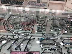 -罗创丹阳眼镜(童卫路店)