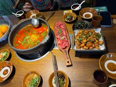-贵厨酸汤牛肉(花果园国际中心店)
