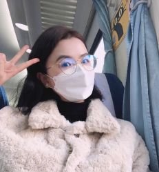-镁连社·美联社