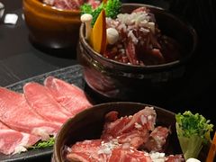 -山川小町·极番烧肉(新地假日广场店)