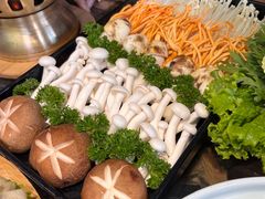 -慢丽江·云南野生菌土鸡锅(西山店)