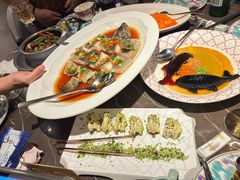 -海派悦庭·海胆烧麦·新融合菜(凯德广场店)