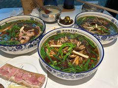 -镇南锅盖面馆(解放路店)