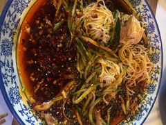 -临界音乐酒馆·小龙虾·江湖菜(华熙LIVE·鱼洞店)
