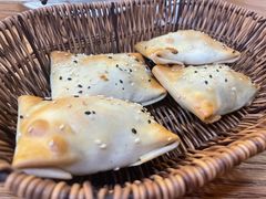 -怡妮新疆风味餐厅(东江湾路店)