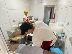 -文山荷鲜居(翠湖店)
