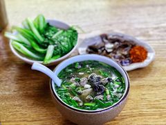 -什家婆乌鸡米线(阳光街店)