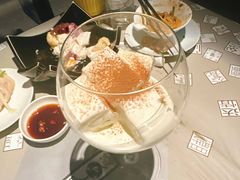 -穹六人间 people 6(岳阳路店)