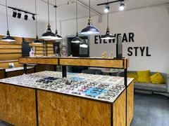 -罗伯特眼镜·蔡司官方授权(罗湖国贸店)
