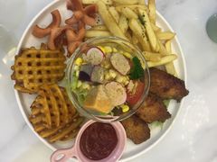 -丽莎沙拉轻食餐厅(国贸店)